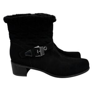 Stuart Weitzman Gorby Boot Size 8.5 Black Quilted Waterproof Side Zip Faux Fur